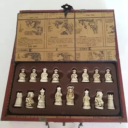 Souvenir Échecs royaux