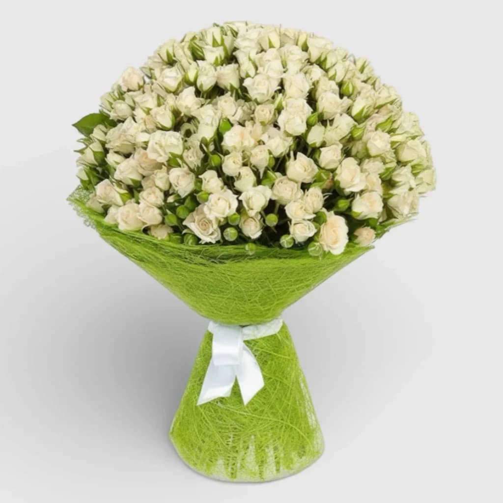 Un bouquet de 51 roses blanches en bouquet buissonnant