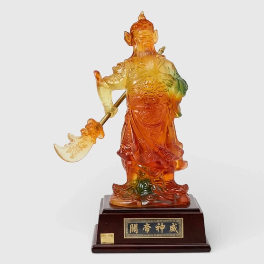 Statuette en ambre ' Guerrier '