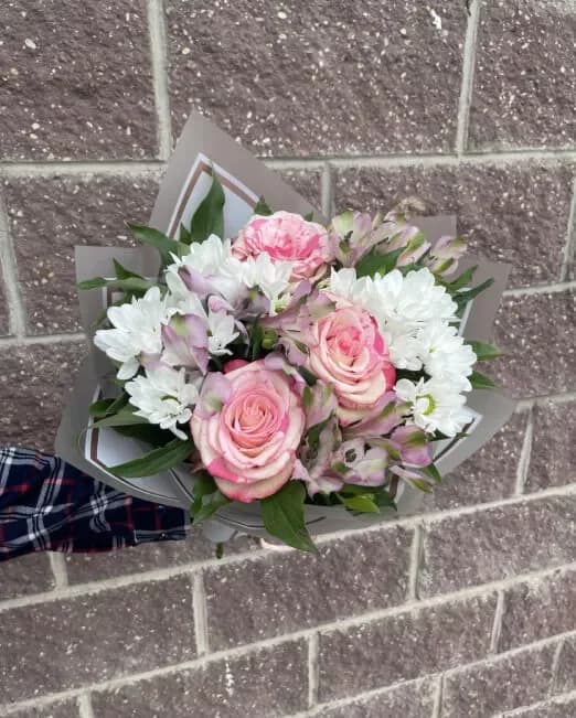 Comment conserver la fraîcheur des fleurs dans un bouquet acheté