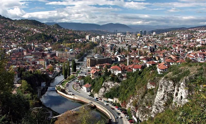 Livraison de fleurs et cadeaux à Sarajevo et Zenica en Bosnie.