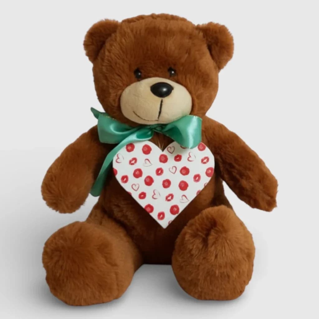 Ours en peluche avec un cœur, marron