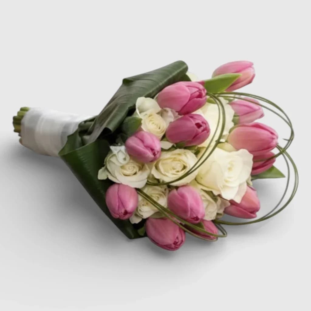 Bouquet de tulipes et de roses ' Tendresse '